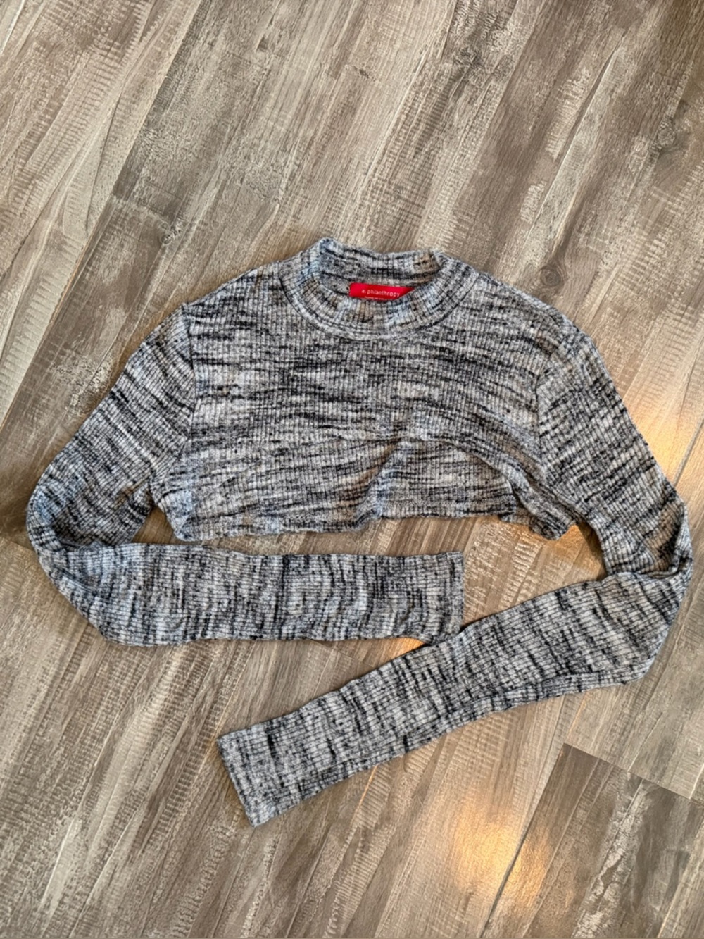 Marled Black & White Cropped Long-Sleeve Top, Shoulder Cover